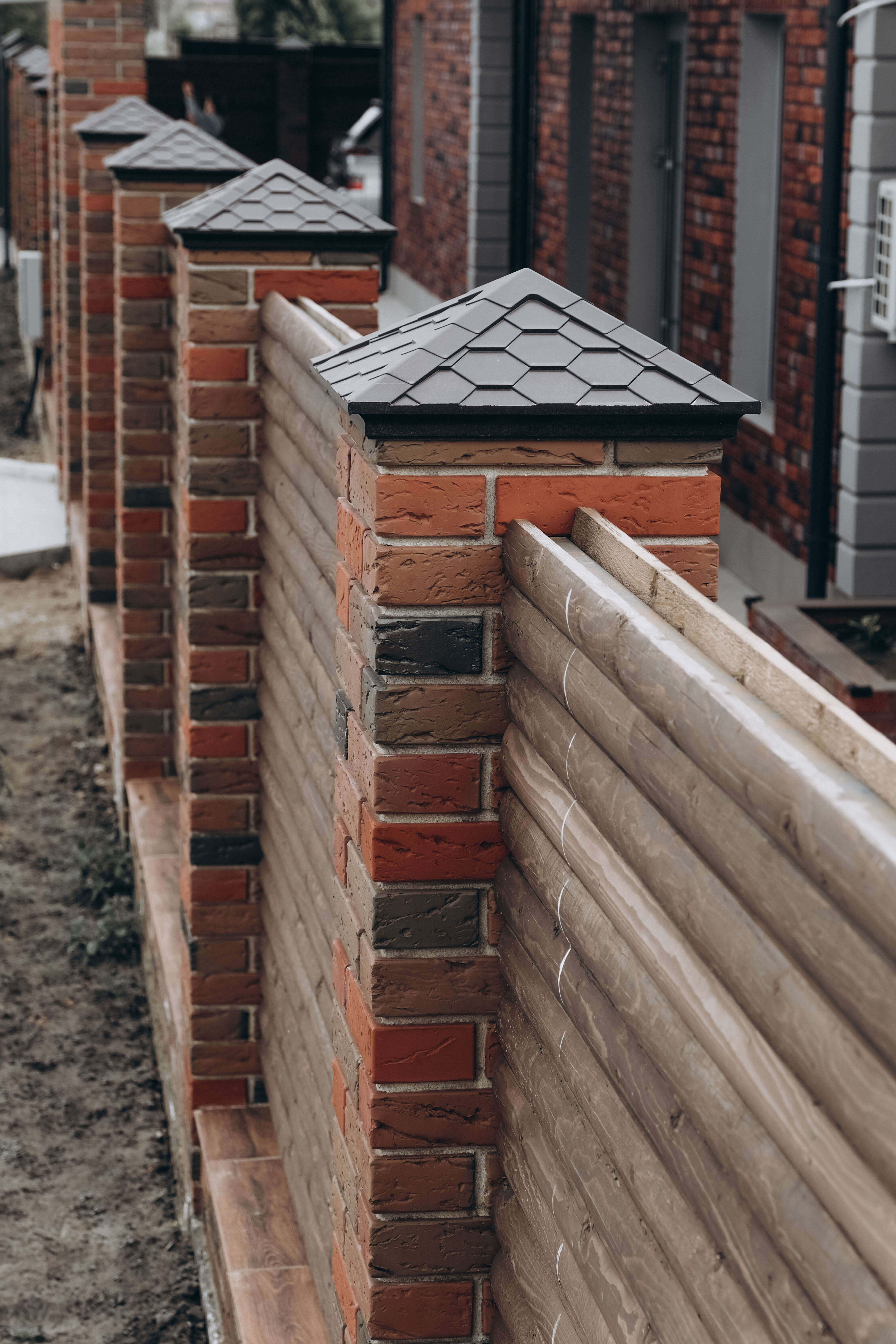 Колпак Zking Эверест Коричневый на столб 1.5х1.5 кирпича (390х390мм) в Тихорецке фото